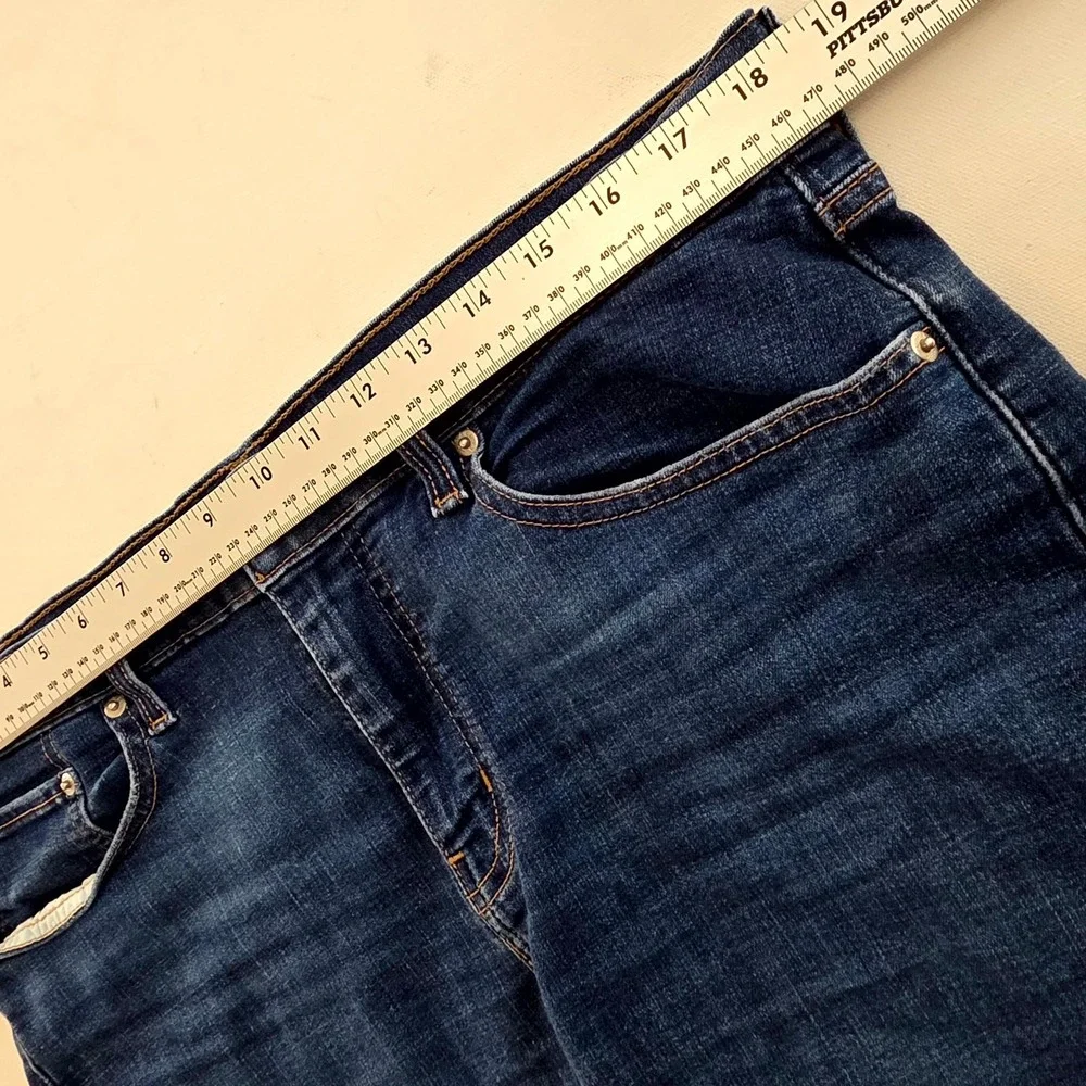Levis Mid Length Shorts Womens 33 Blue Dark Wash Cuffed Denim Casual Summer